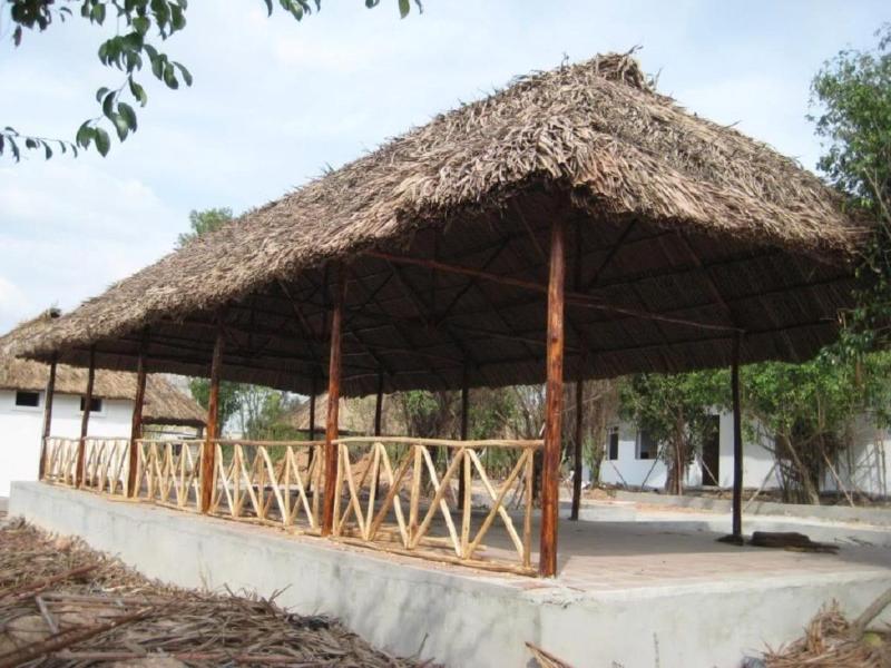 Nhà mái lá không đảm bảo tính riêng tư