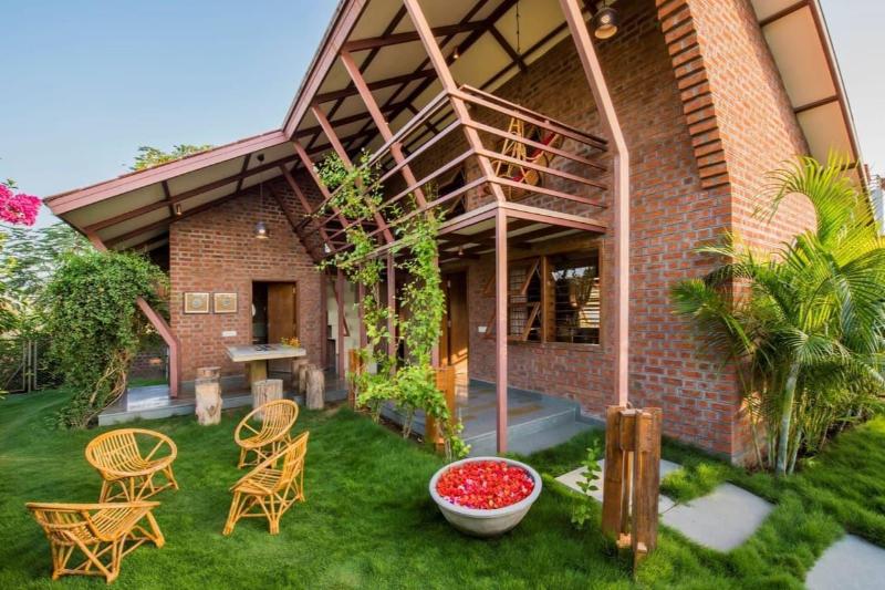 Mẫu thiết kế nhà vườn ở nông thôn phong cách hiện đại