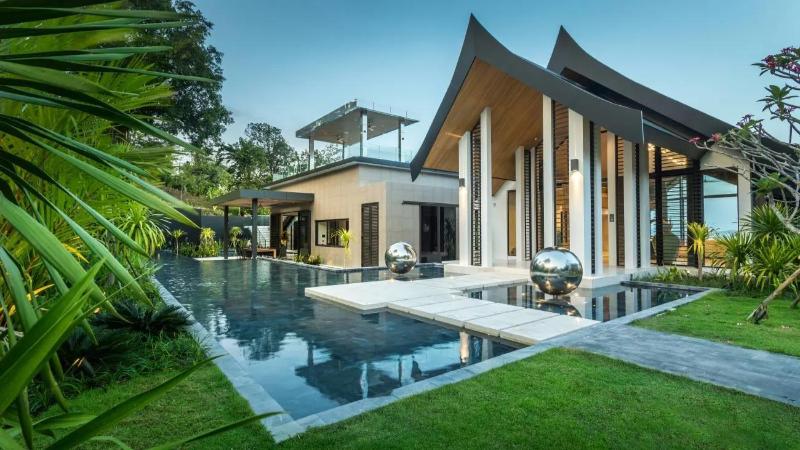 Không gian sân vườn có đầy đủ các tiện ích cao cấp dành cho các thành viên