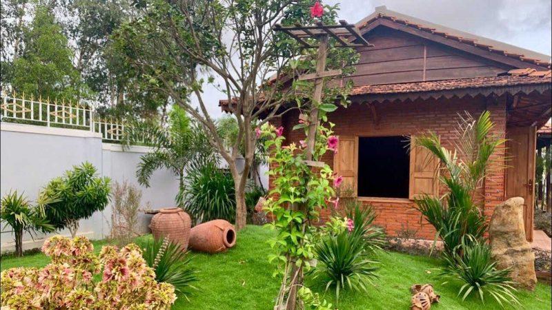 Mẫu nhà sân vườn bằng gỗ có chi phí tương đối cao