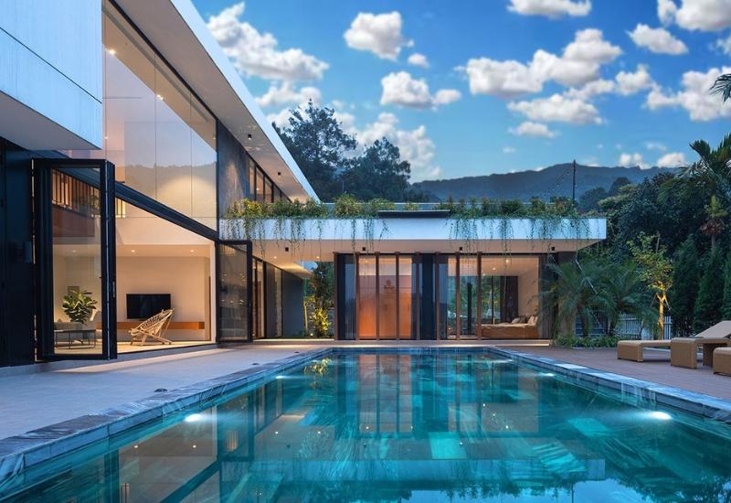 Những mẫu nhà biệt thự đẹp có bể bơi tiện nghi