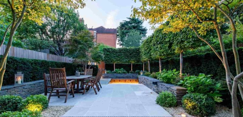 Thiết kế hòn non bộ trong sân vườn