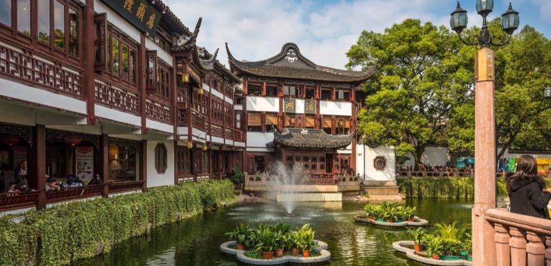 Mẫu thiết kế sân vườn Nhật Bản thường có kết cấu khá đơn giản