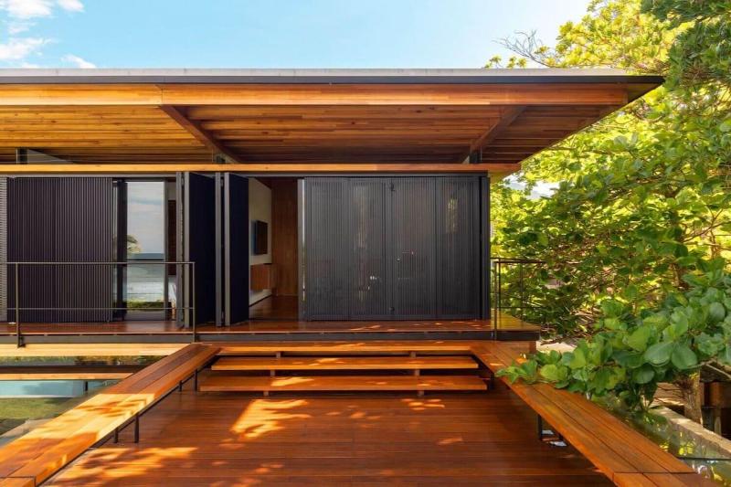 Nhà gỗ sân vườn với chất liệu gỗ cao cấp