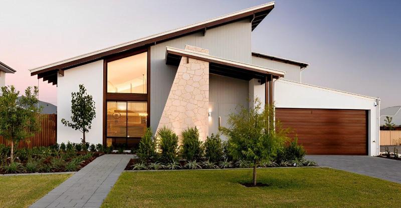 Hệ thống mái lệch của mẫu nhà này giúp tạo điểm nhấn, thu hút sự chú ý